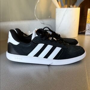 Adidas Breaknet Sleek shoes